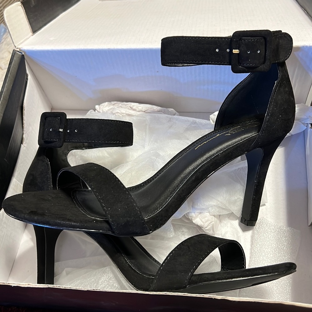 Black heels Olivia Jaymes